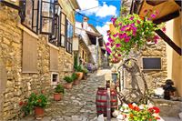  &copy; istock