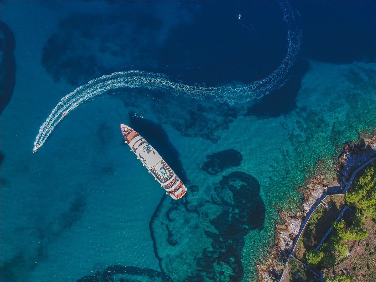 MS YOLO Yacht Zadar - Split  | KROATIEN